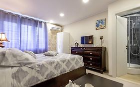 Metropole Luxury Rooms